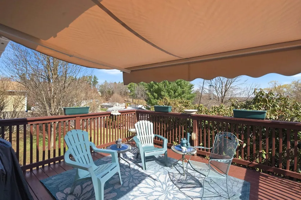 6 Heather Drive Hooksett NH 03106