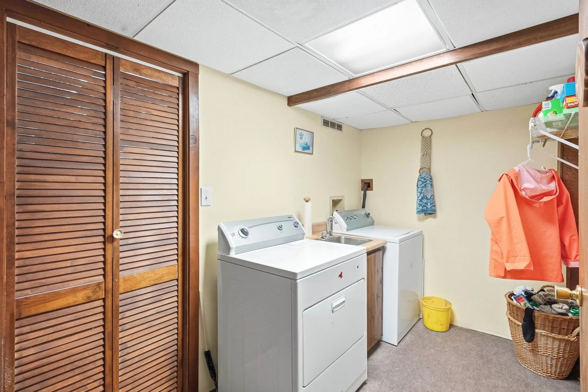 6 Heather Drive Hooksett NH 03106