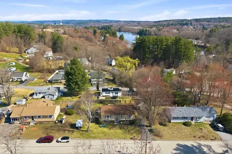 6 Heather Drive Hooksett NH 03106