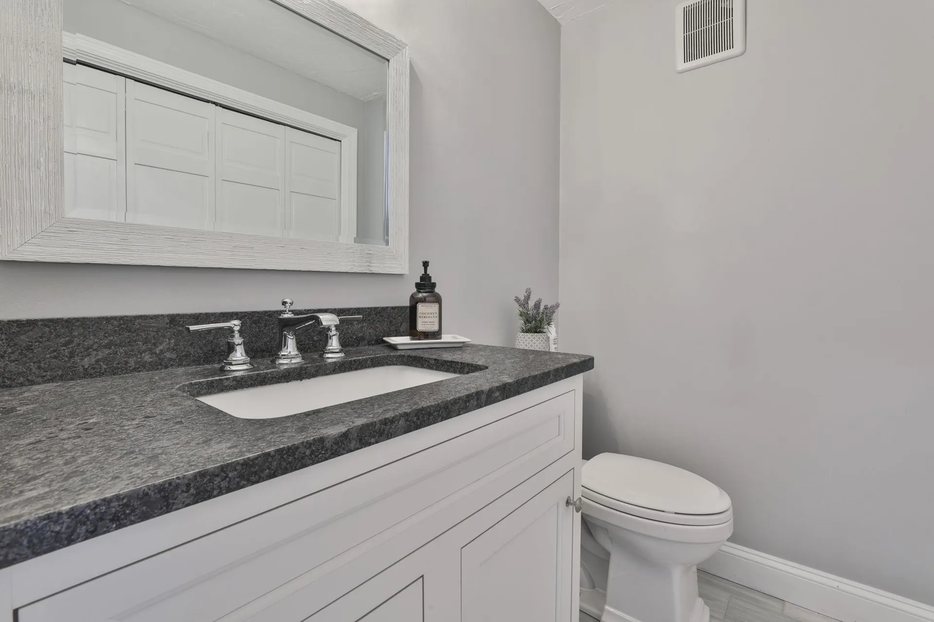 11 Erik Street Merrimack NH 03054
