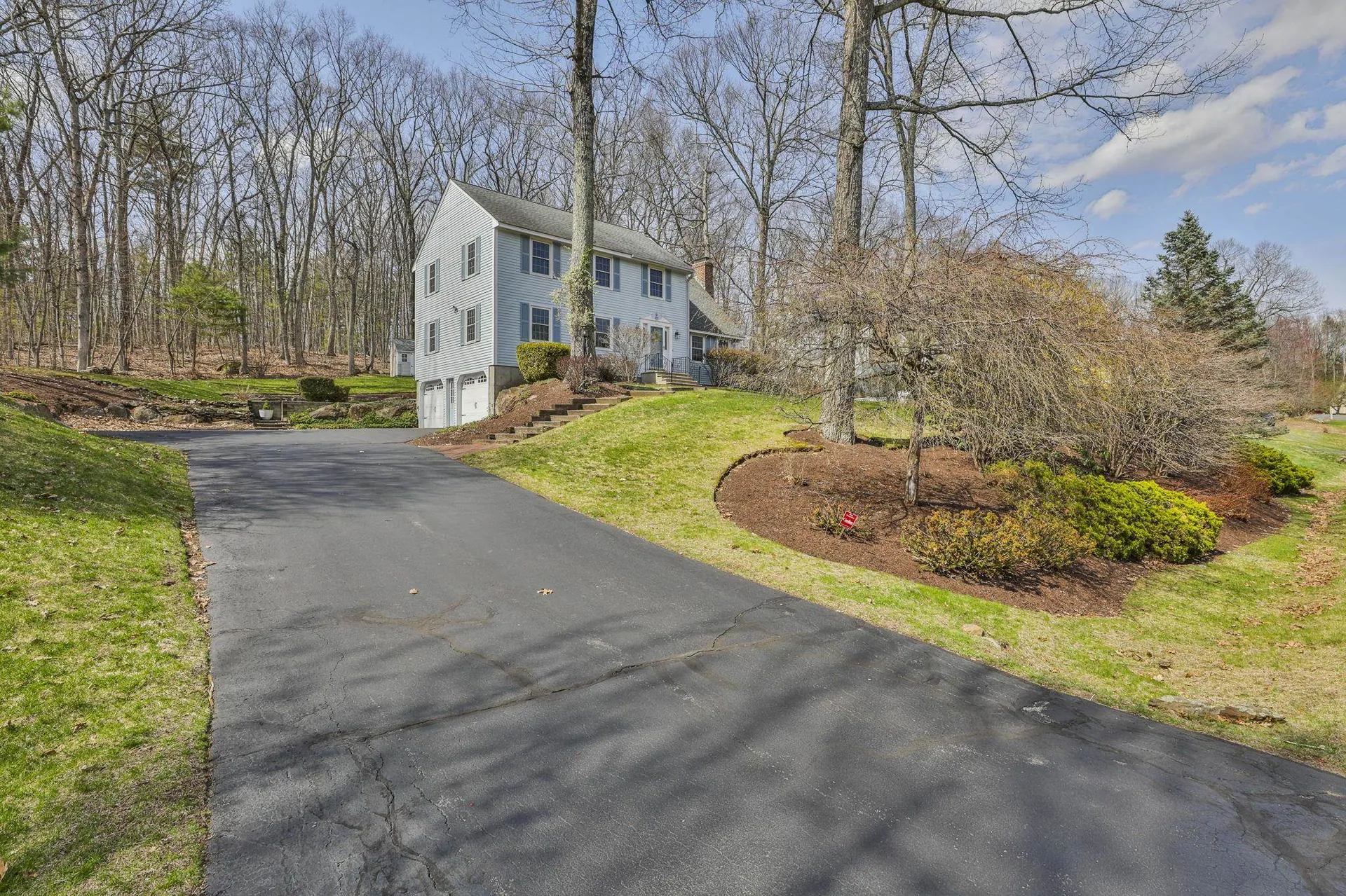 11 Erik Street Merrimack NH 03054