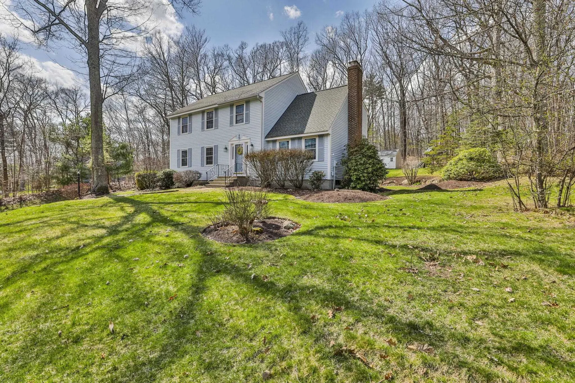 11 Erik Street Merrimack NH 03054