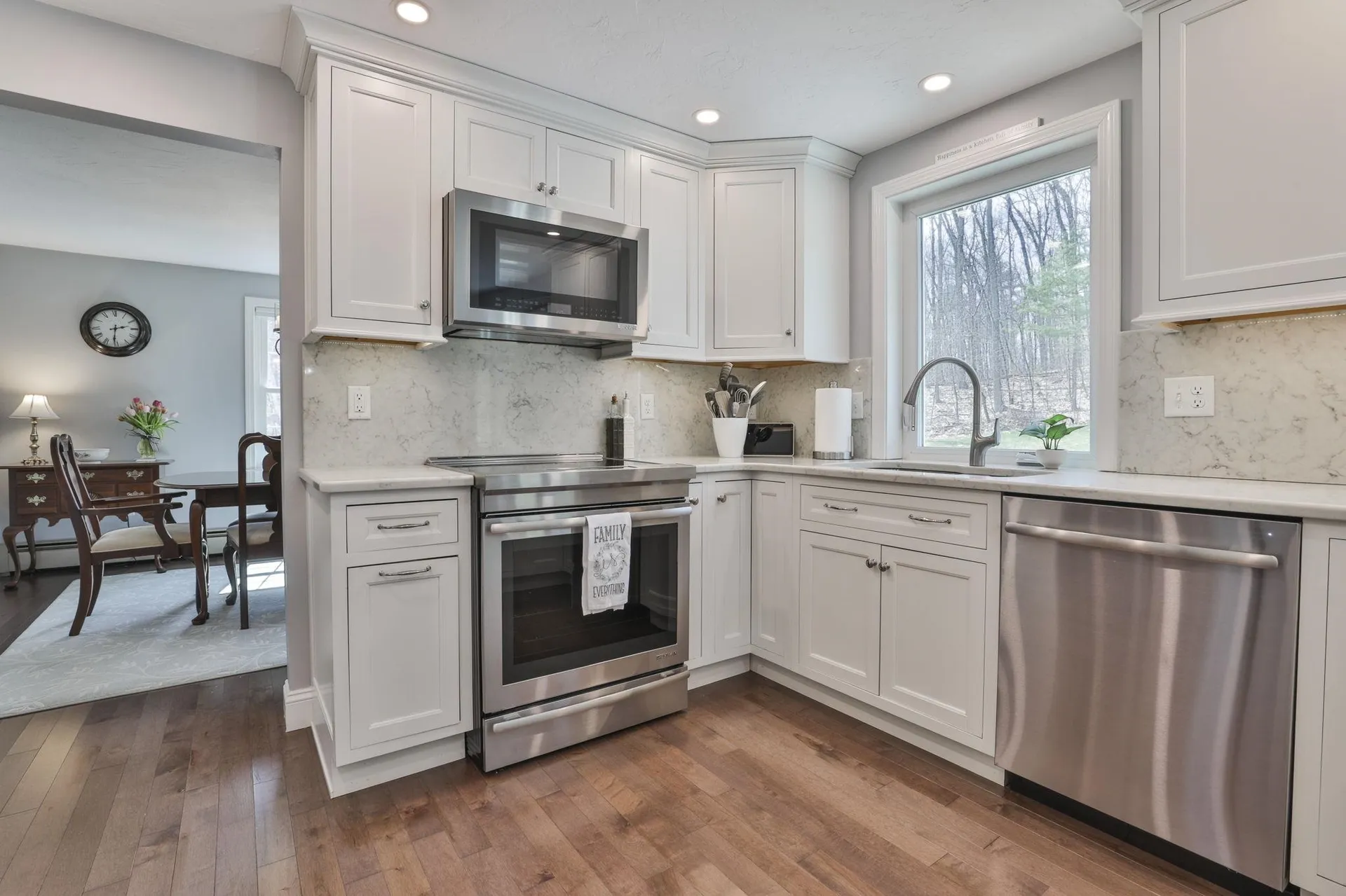 11 Erik Street Merrimack NH 03054