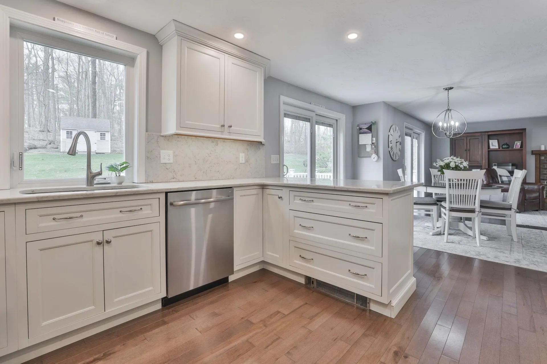 11 Erik Street Merrimack NH 03054