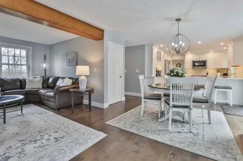11 Erik Street Merrimack NH 03054