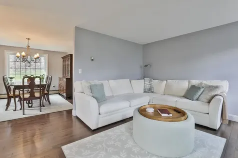 11 Erik Street Merrimack NH 03054
