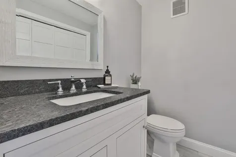 11 Erik Street Merrimack NH 03054