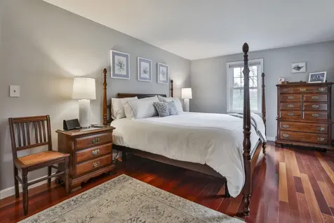 11 Erik Street Merrimack NH 03054