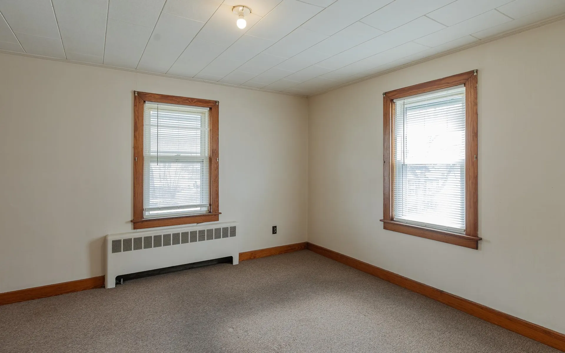 24 Speaker Street Keene NH 03431