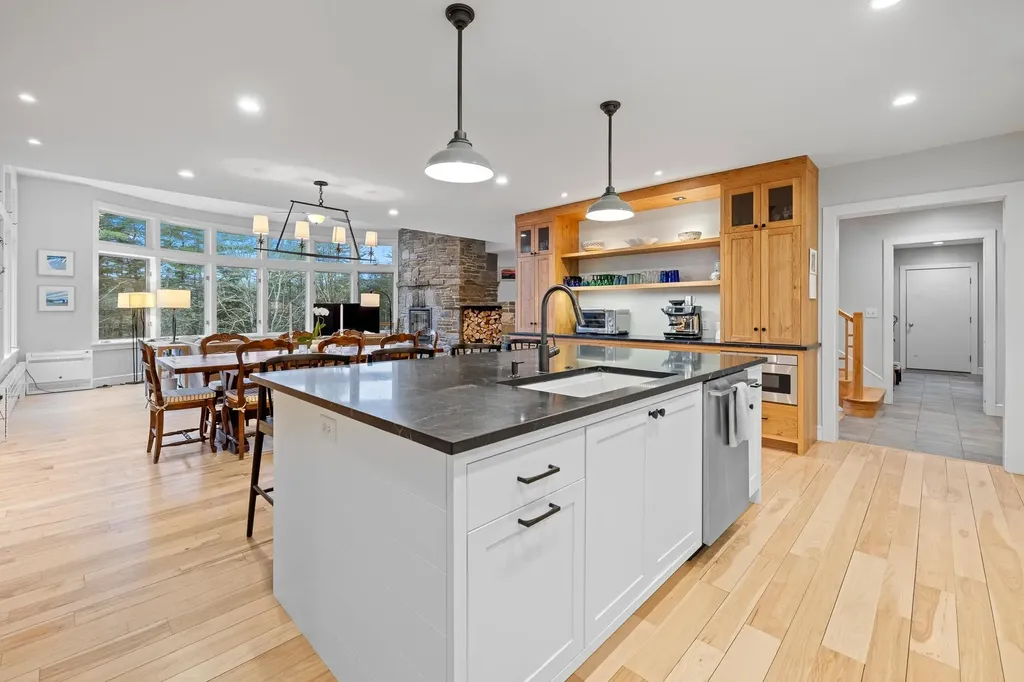 240 Douglas Road Norwich VT 05055