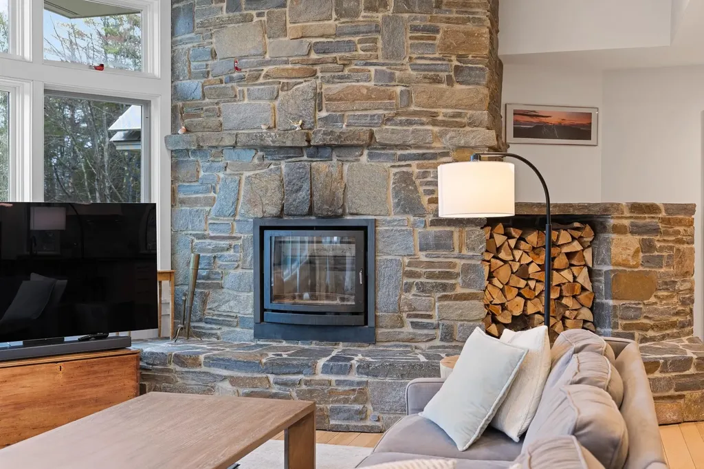 240 Douglas Road Norwich VT 05055