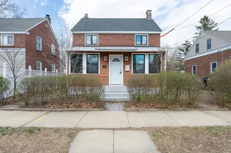 19 Grand Avenue Nashua NH 03060