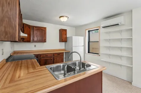 19 Grand Avenue Nashua NH 03060
