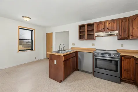 19 Grand Avenue Nashua NH 03060