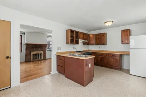 19 Grand Avenue Nashua NH 03060