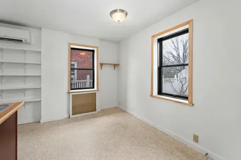 19 Grand Avenue Nashua NH 03060