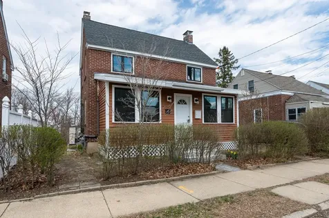 19 Grand Avenue Nashua NH 03060