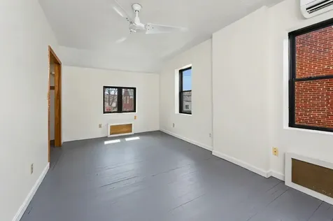 19 Grand Avenue Nashua NH 03060