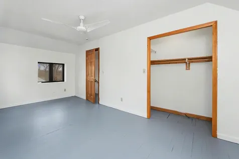 19 Grand Avenue Nashua NH 03060