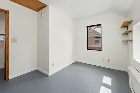 19 Grand Avenue Nashua NH 03060