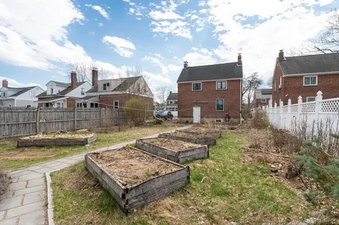 19 Grand Avenue Nashua NH 03060