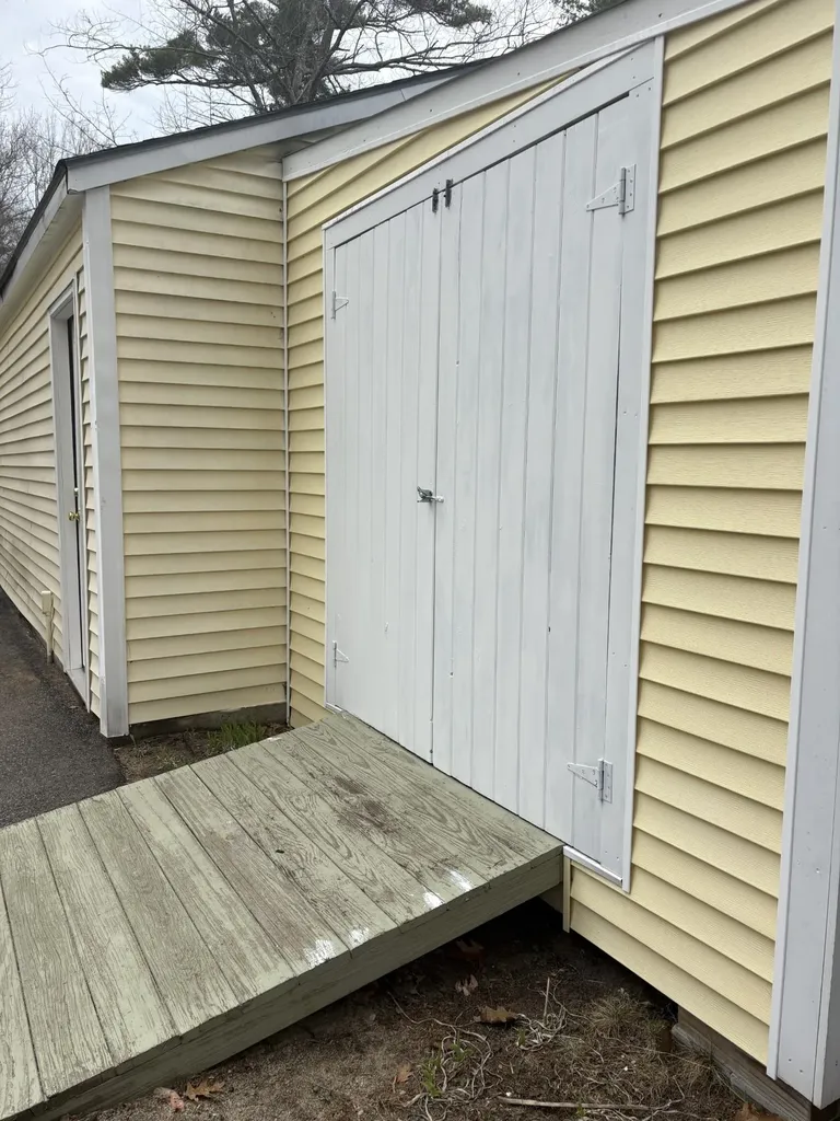 17 Harvey Brook Road Wolfeboro NH 03894