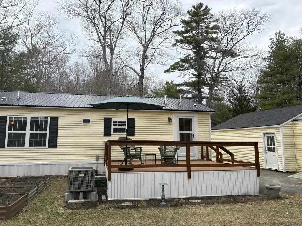 17 Harvey Brook Road Wolfeboro NH 03894