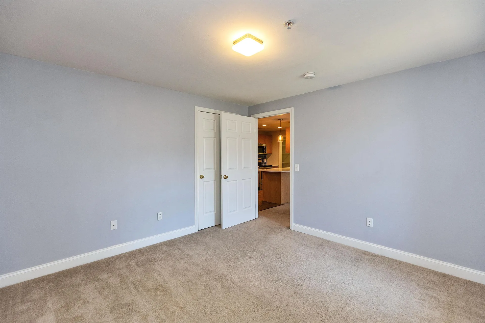 16 Vista Ridge Drive Londonderry NH 03053