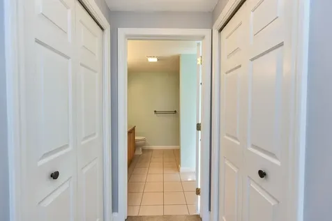 16 Vista Ridge Drive Londonderry NH 03053