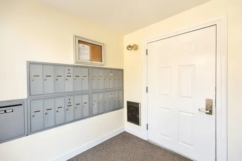 16 Vista Ridge Drive Londonderry NH 03053