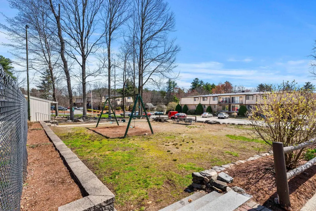 2 Silvestri Circle Derry NH 03038