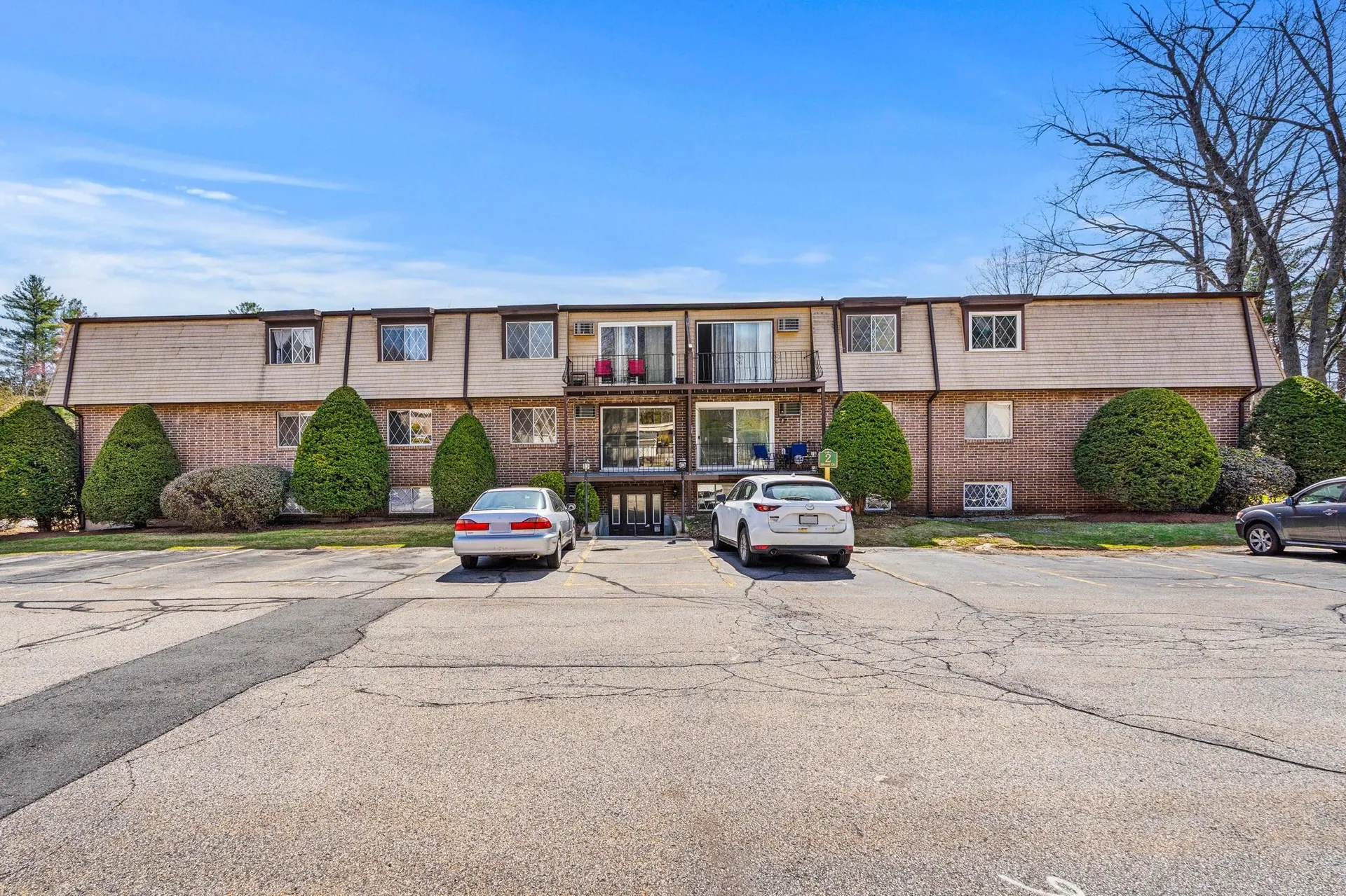2 Silvestri Circle Derry NH 03038