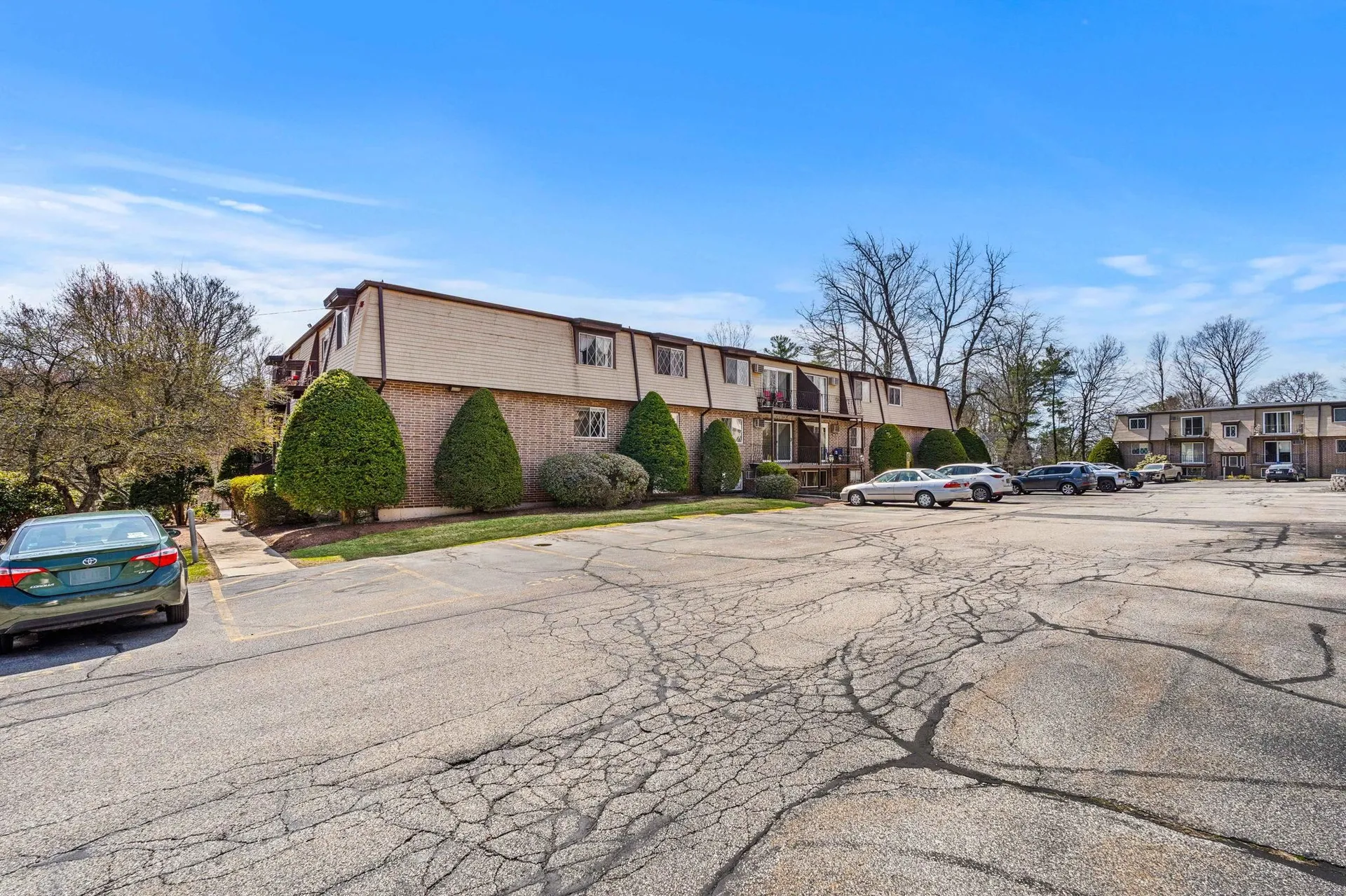 2 Silvestri Circle Derry NH 03038