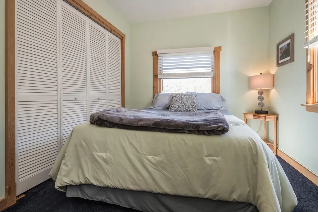 17 West Crystal Haven Road Castleton VT 05735