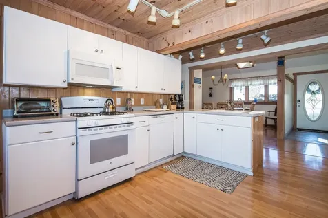 17 West Crystal Haven Road Castleton VT 05735