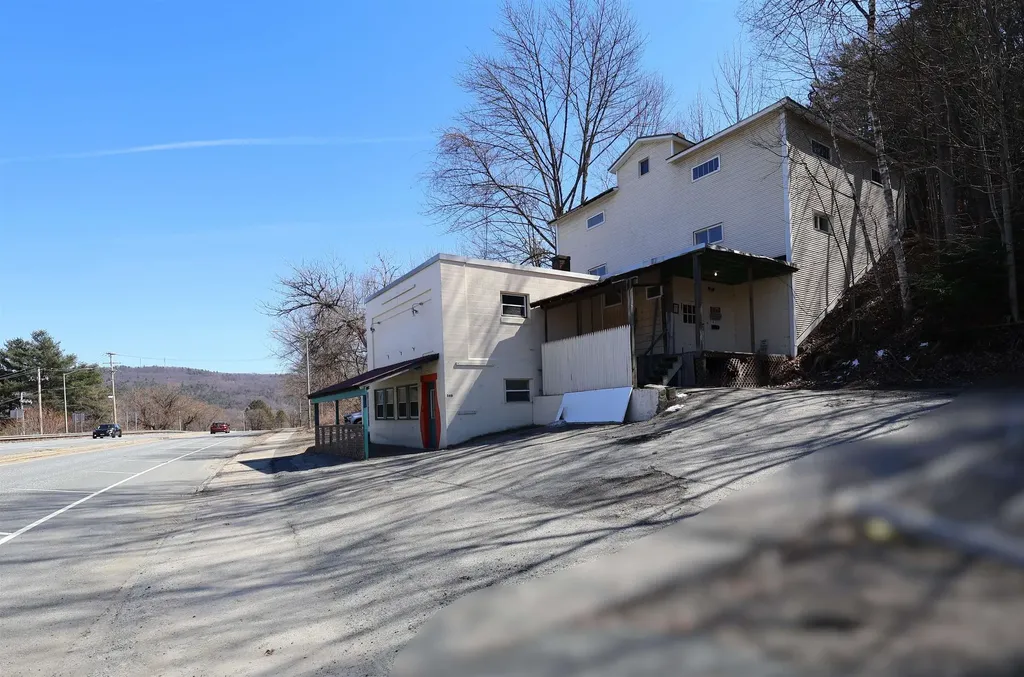 568 North Main Street Hartford VT 05001