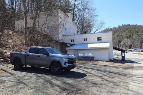 568 North Main Street Hartford VT 05001
