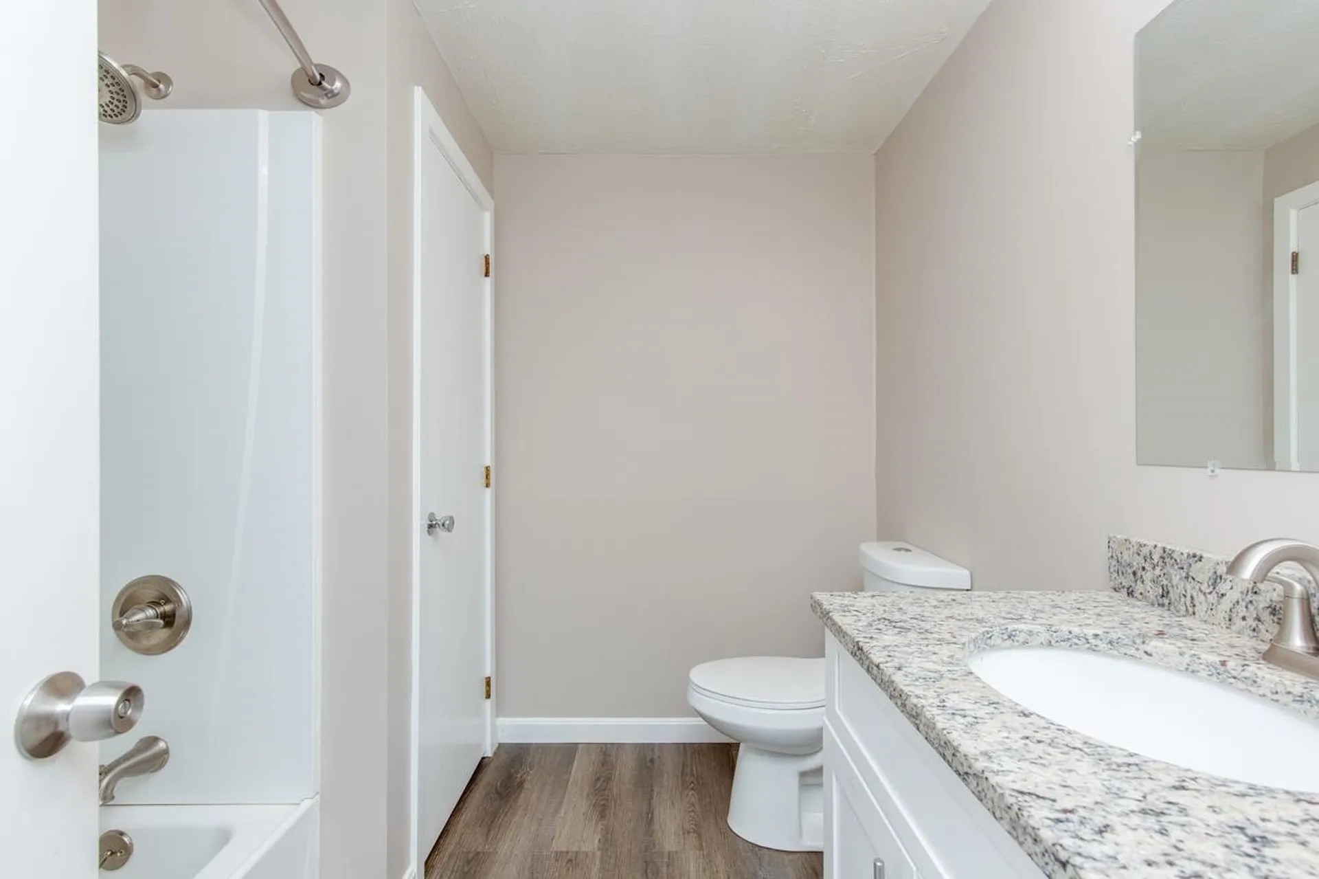 5 Tsienneto Road Derry NH 03038
