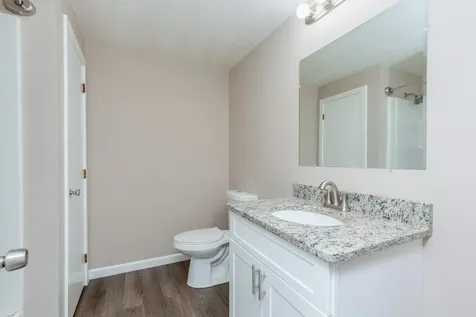 5 Tsienneto Road Derry NH 03038