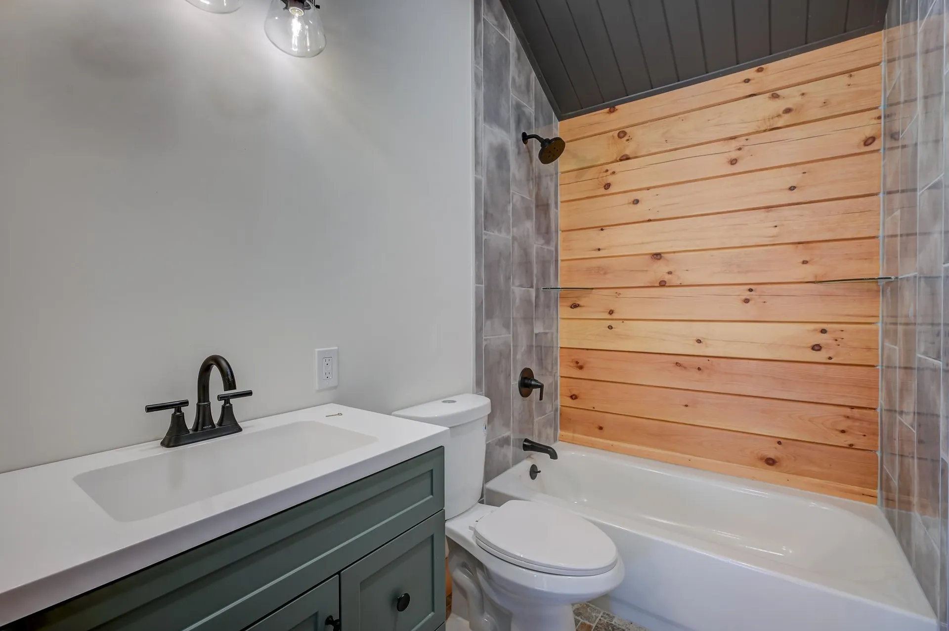 10 Grandval Way Madison NH 03849