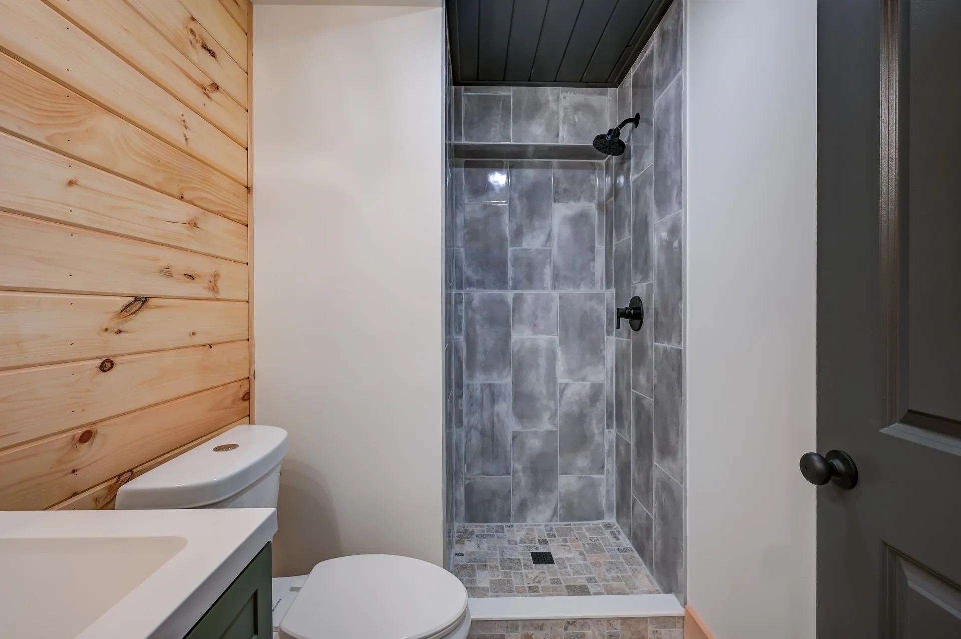 10 Grandval Way Madison NH 03849
