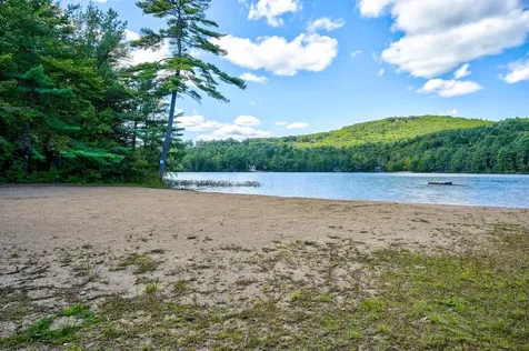 10 Grandval Way Madison NH 03849