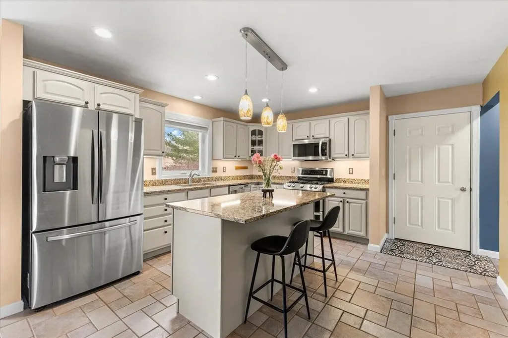 83 Butler Drive South Burlington VT 05403