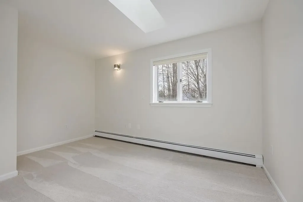 15 Oak Ridge Road Lebanon NH 03784