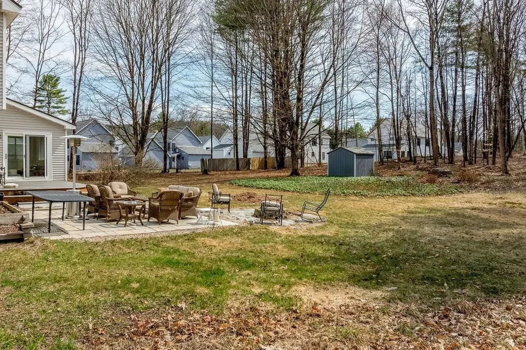 15 Oak Ridge Road Lebanon NH 03784