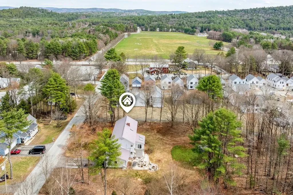 15 Oak Ridge Road Lebanon NH 03784