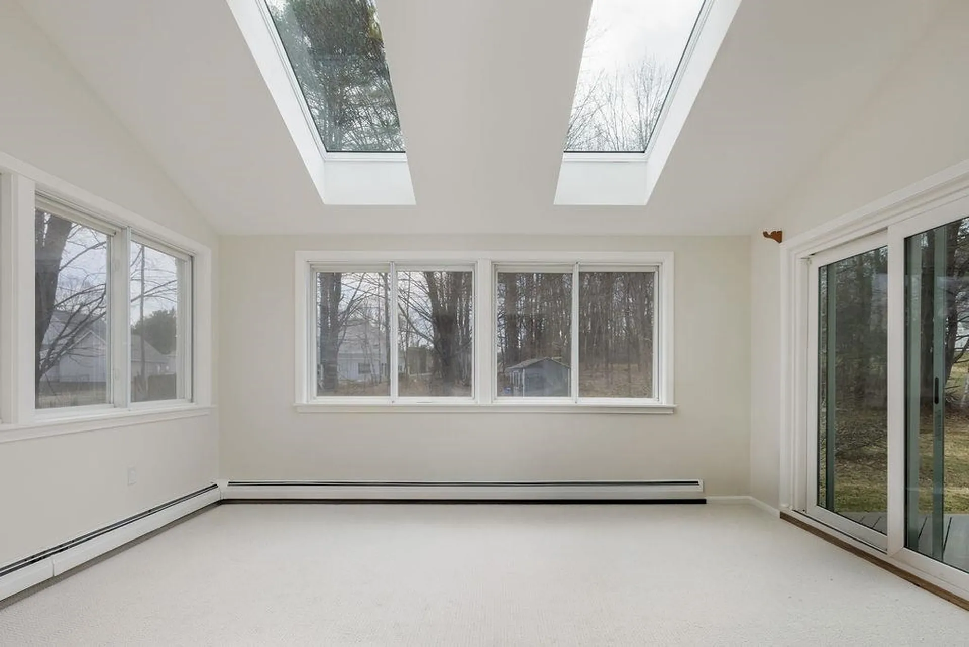 15 Oak Ridge Road Lebanon NH 03784
