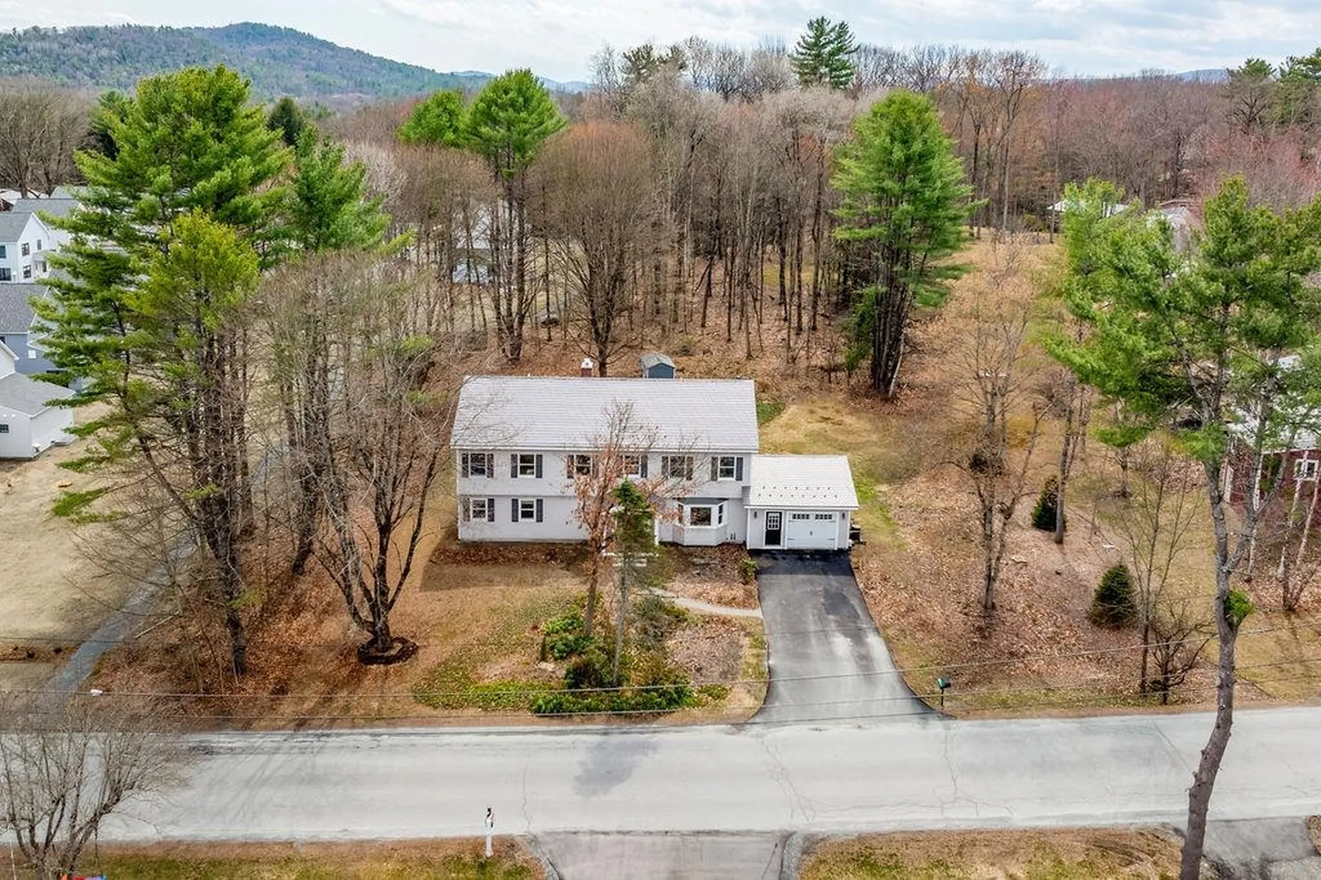 15 Oak Ridge Road Lebanon NH 03784