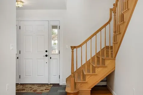 15 Oak Ridge Road Lebanon NH 03784