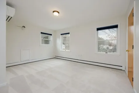 15 Oak Ridge Road Lebanon NH 03784